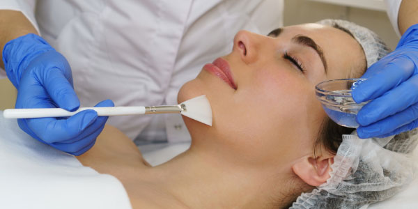 New-Leaf-Spa-Laser-Chemical-Peels-What-To-Expect-Step2-600x300